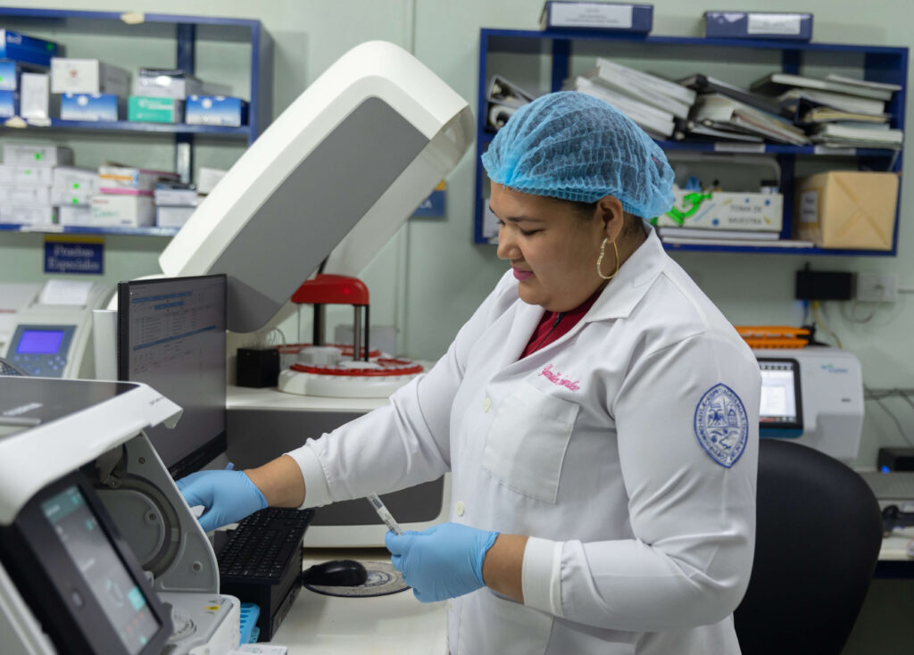 laboratorio-cmb